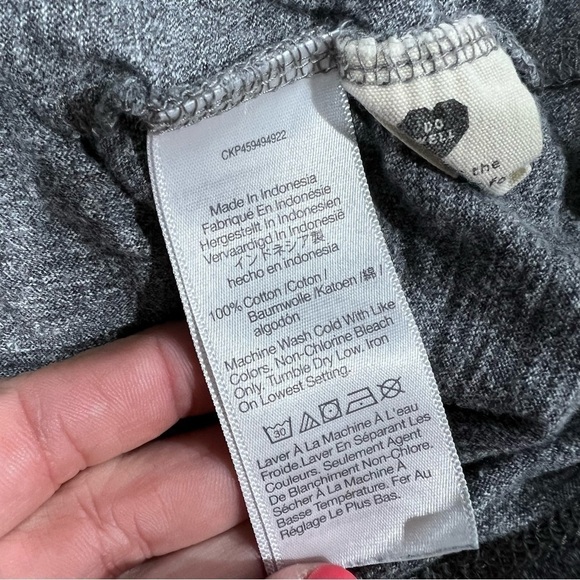 Madewell Gray V-Neck Whisper Cotton Pocket Front Tank Top small - Picture 3 of 10